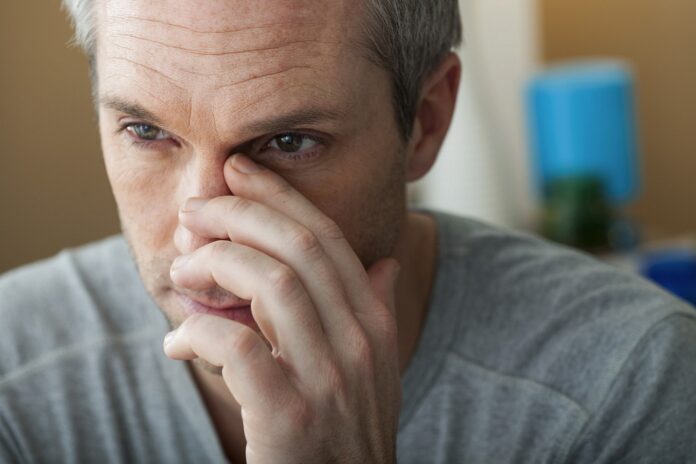 Penyebab dan Gejala Sinusitis Penyebab dan Gejala Sinusitis