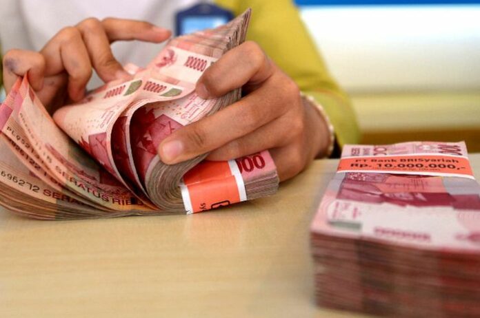 Uang-Pixabay Bantuan Subsidi Upah Rp 600 ribu tahap 3
