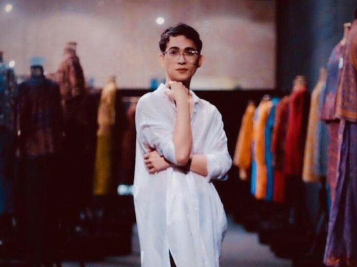Oscar Lawalata - Instagram @oscarlawalata Oscar Lawalata jadi wanita transgender nama baru