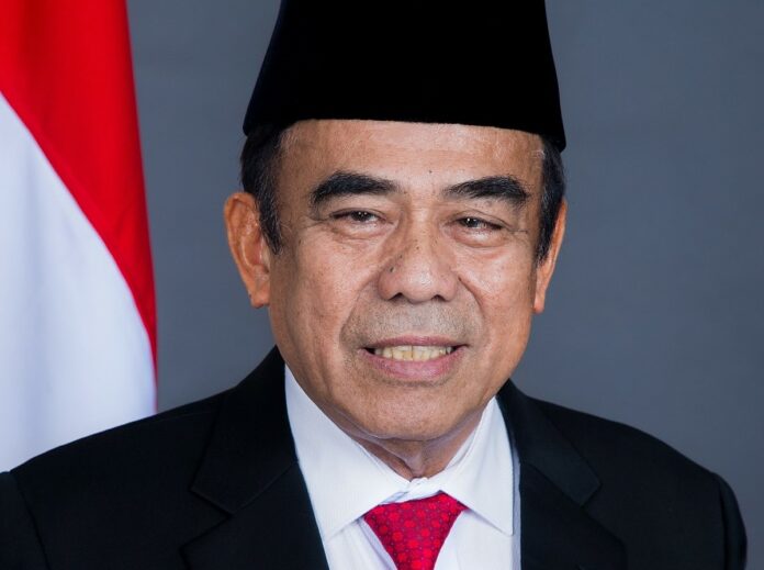 Fachrul Razi Menteri Agama (Wikipedia) Fachrul Razi Menteri Agama positif COVID-19 Corona
